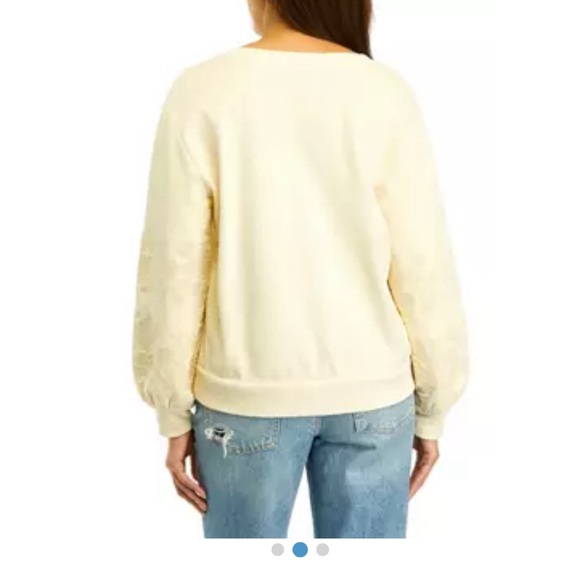 Wonderly Pale Yellow Embroidered Sweatshirt NWT large - Picture 2 of 6